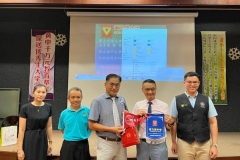 01-国立金门大学国际处国合郑大行组长（右二）